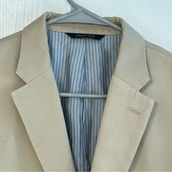 Banana Republic 42L khaki sport coat - Picture 7 of 7